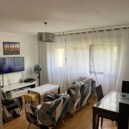 Au Bord Du De Geneve Apartment